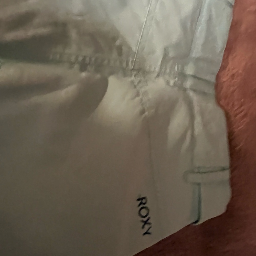 Roxy ski/snowboard pants.  Girls aqua color.  Like new. Size 12/large.